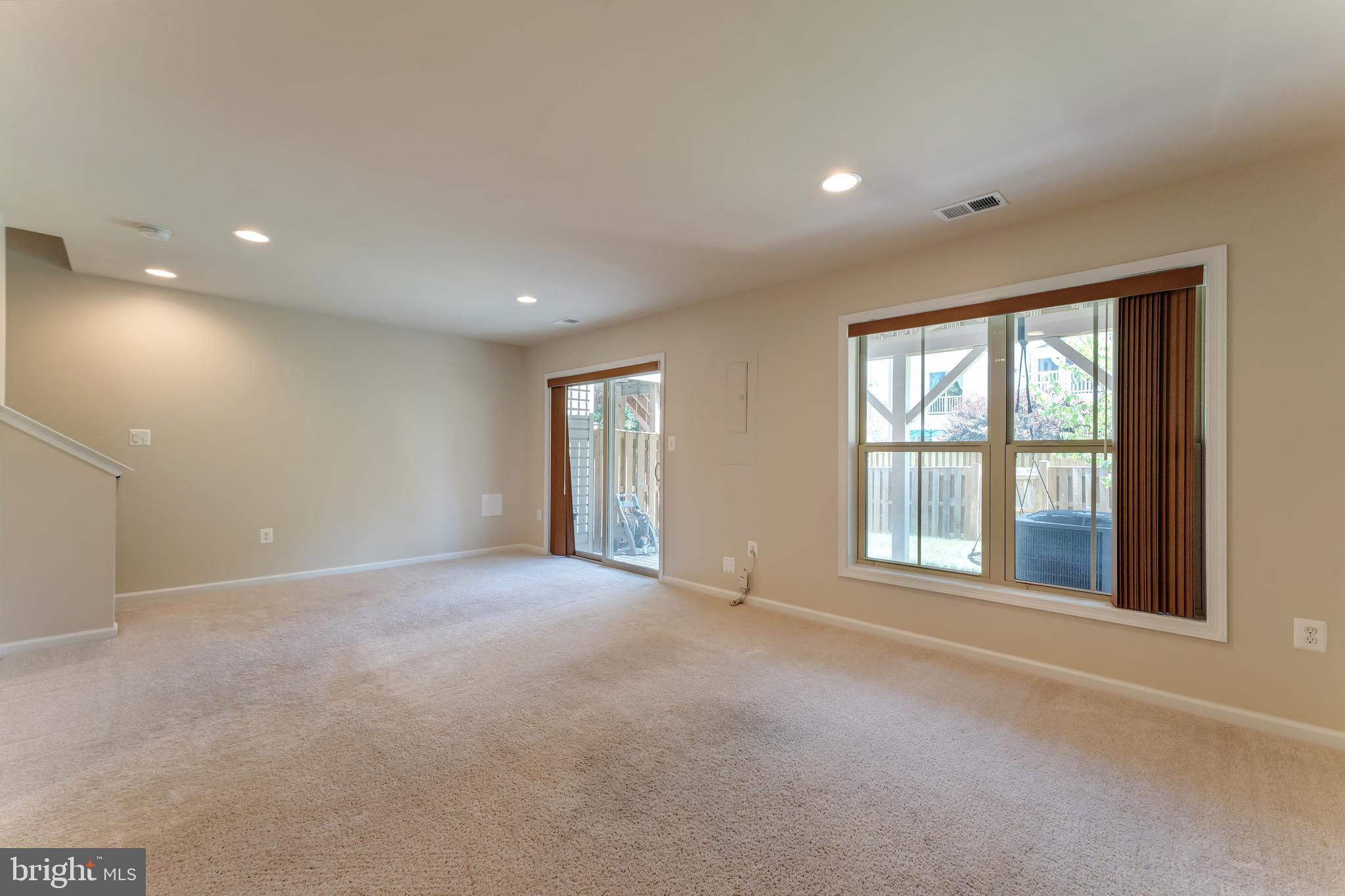 6843 William White Way