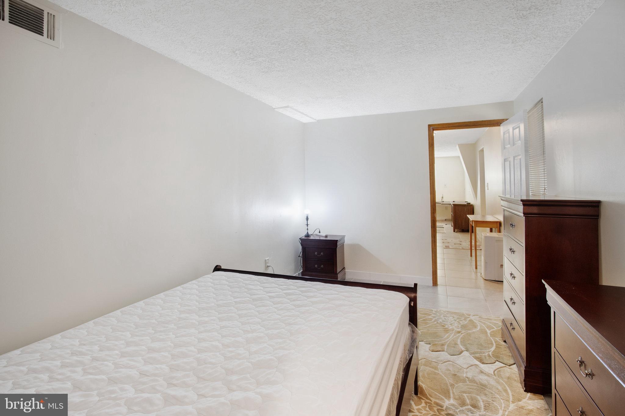 18301 Nob Hill Dr