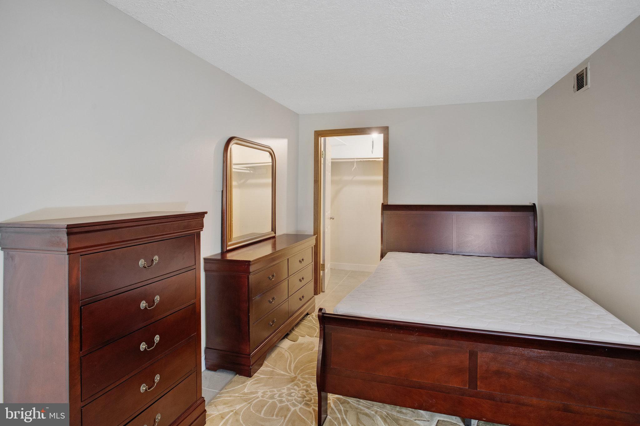 18301 Nob Hill Dr