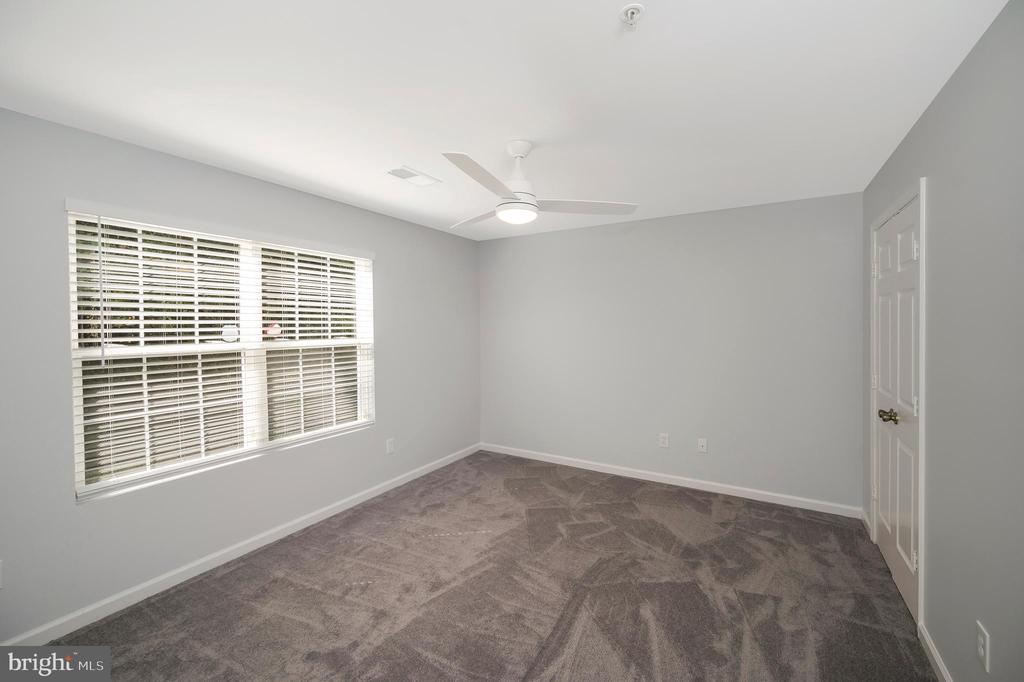 14188 CUDDY LOOP ##102