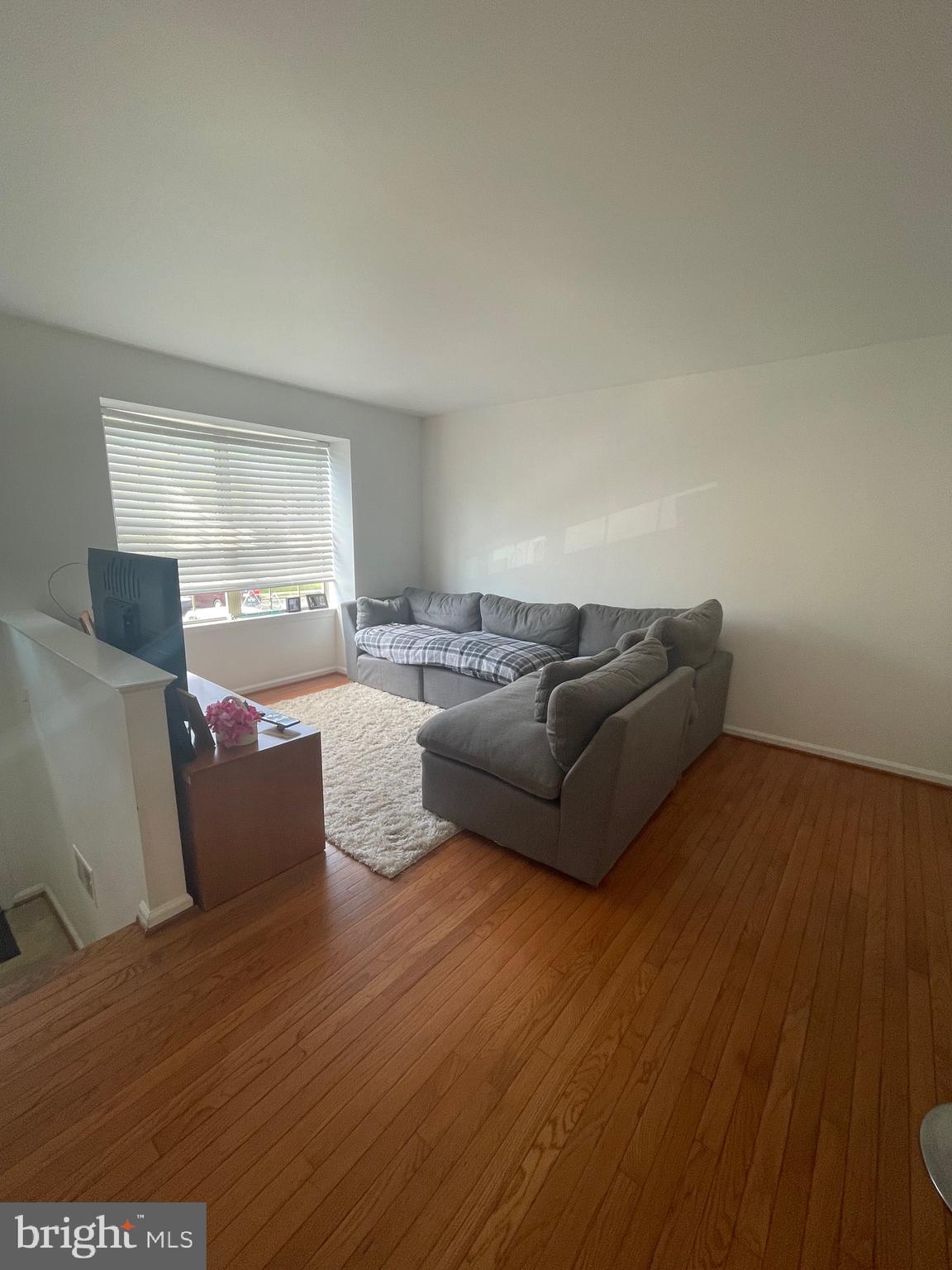 3078 ANTRIM CIR