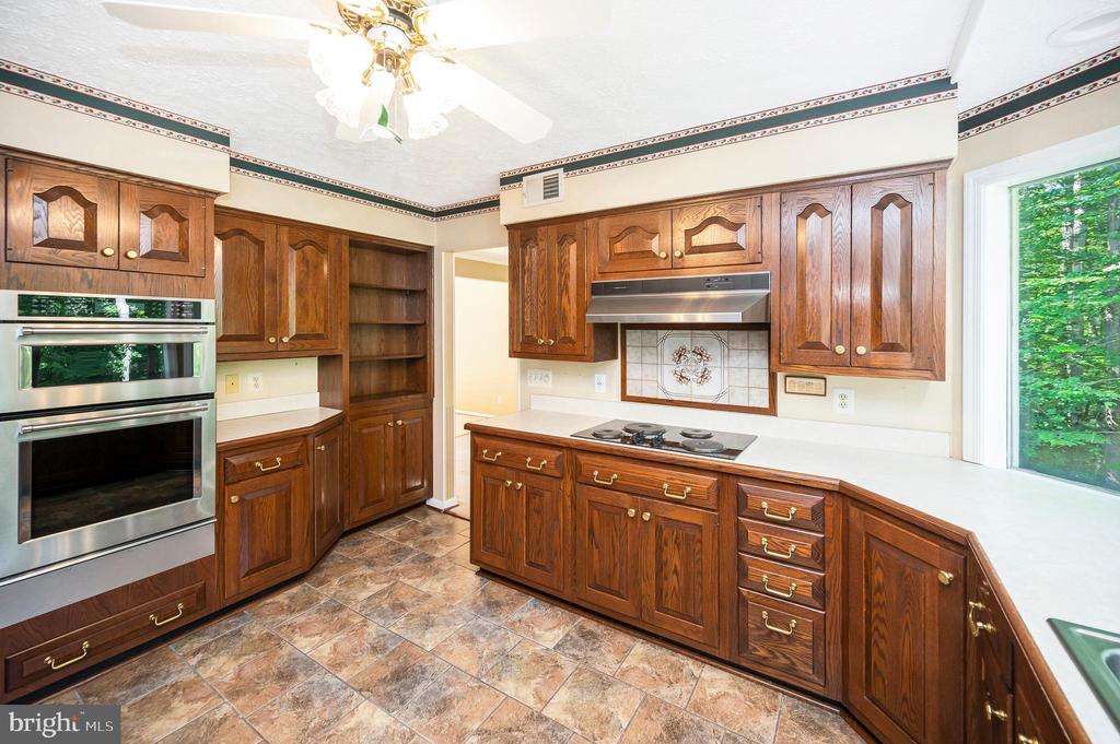 5599 Small Oak Ct