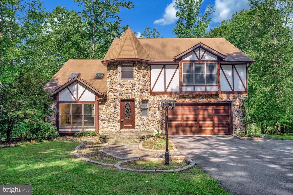 5599 Small Oak Ct