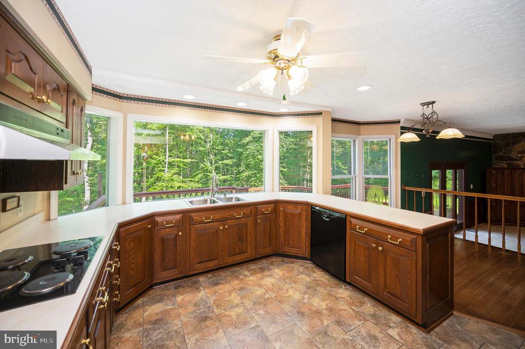 5599 Small Oak Ct