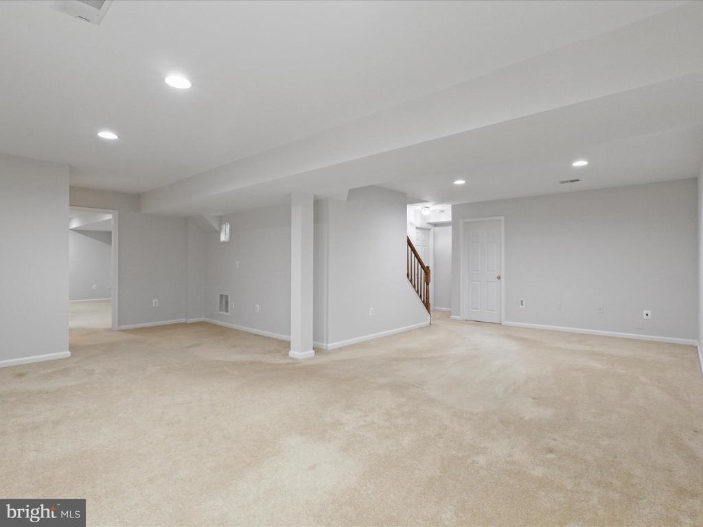 13044 PILGRIMS INN DRIVE
