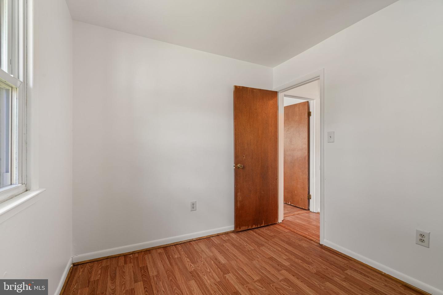 13223 Hawthorn Ln