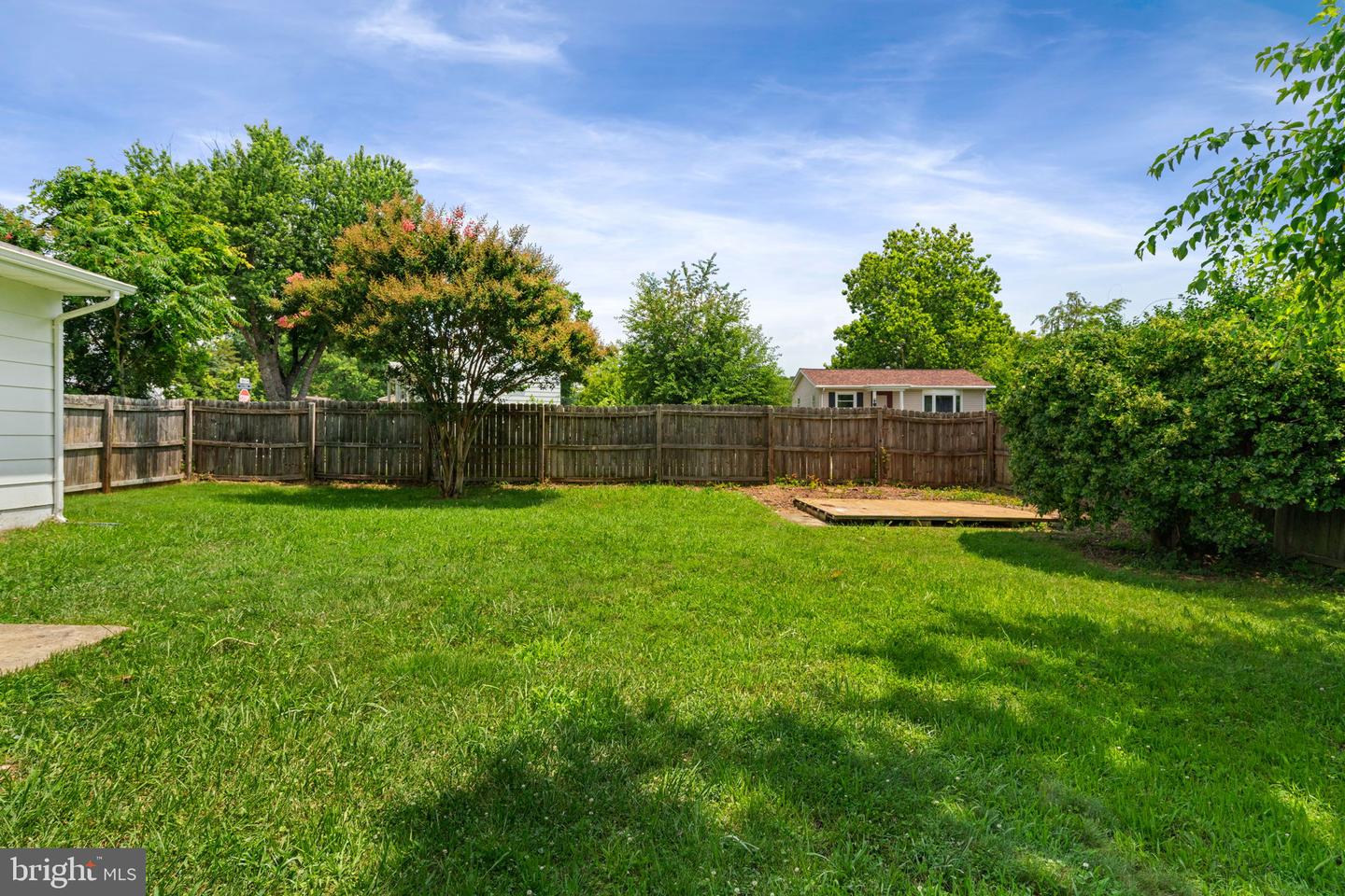 13223 Hawthorn Ln