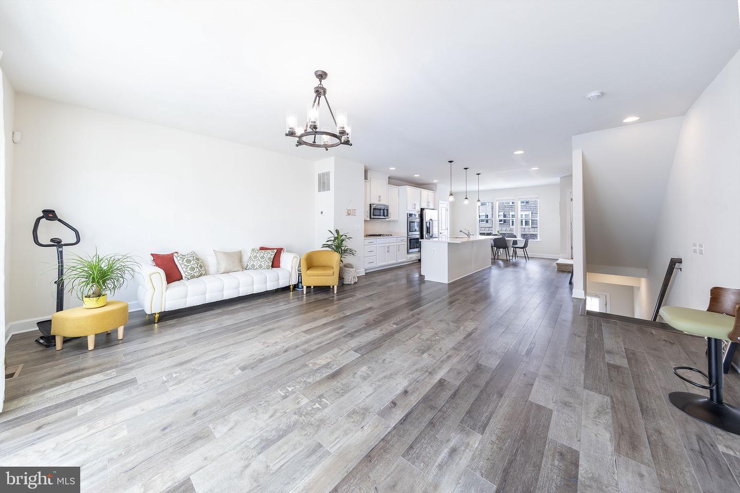 15303 Linville Creek Dr