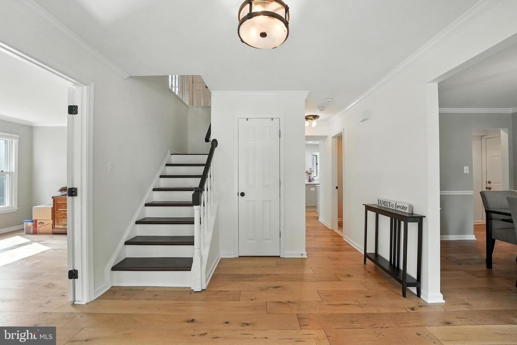 15055 Greenmount Dr