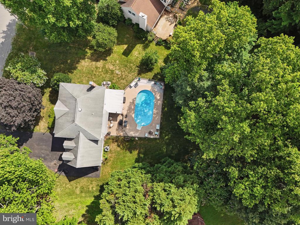 15055 Greenmount Dr