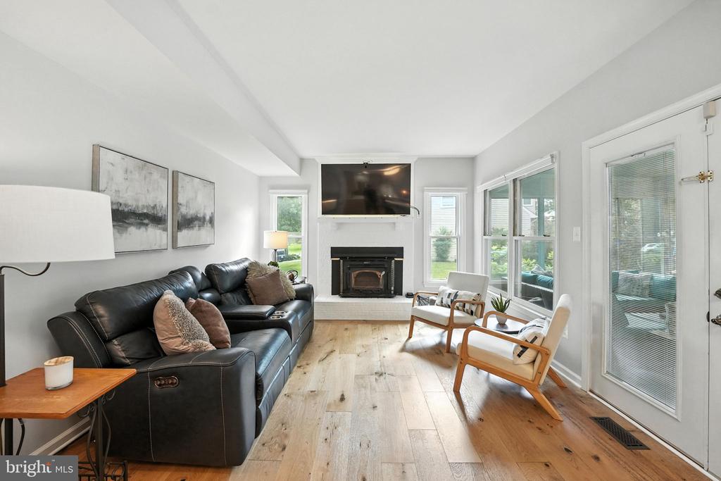 15055 Greenmount Dr