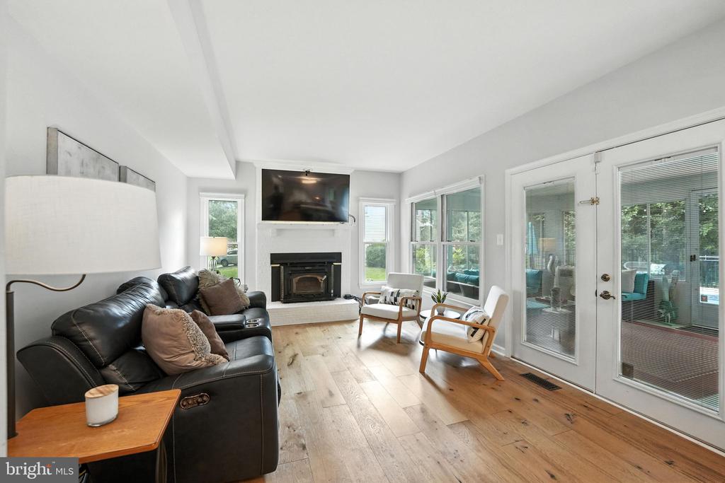 15055 Greenmount Dr