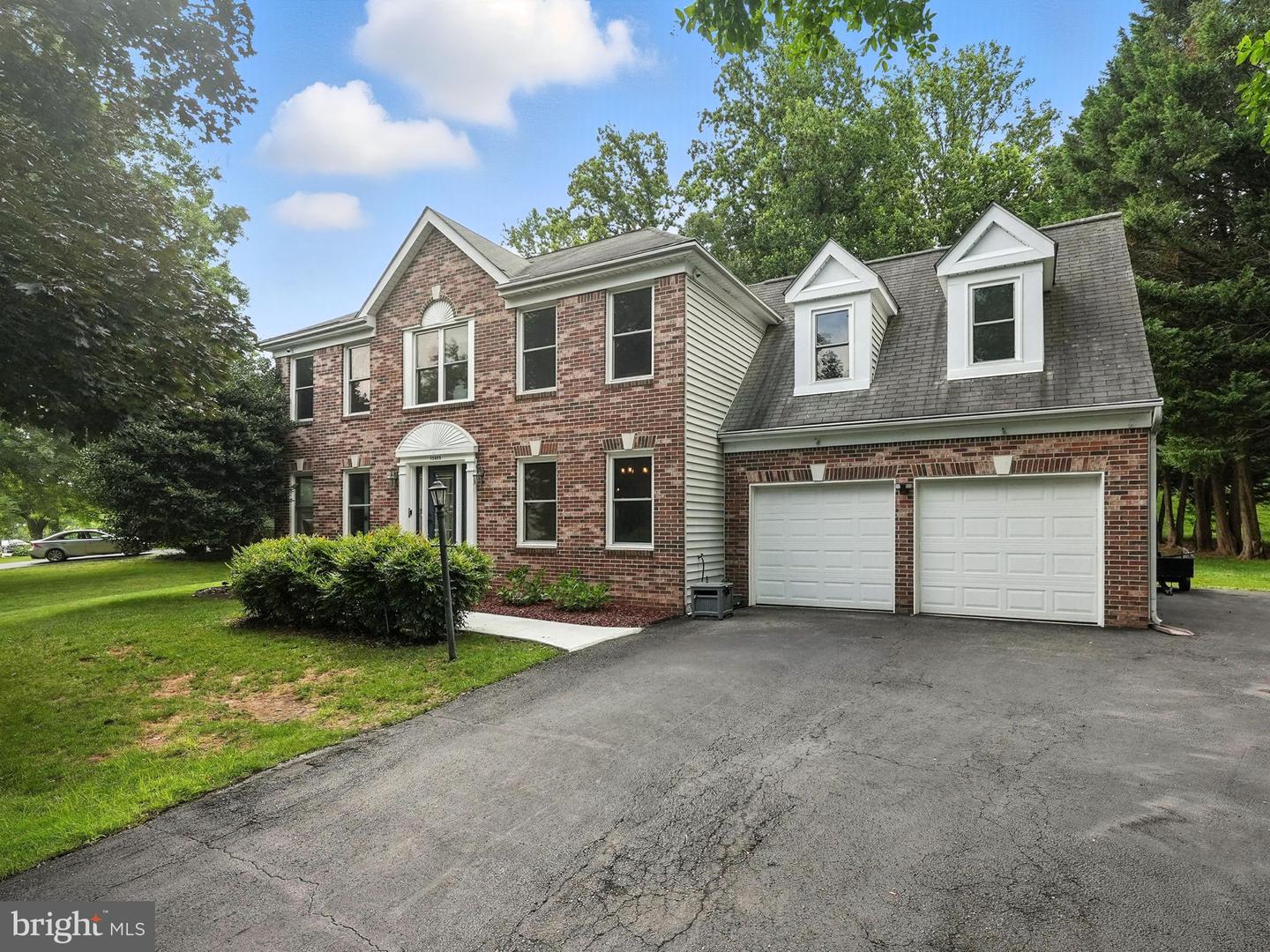 15055 Greenmount Dr