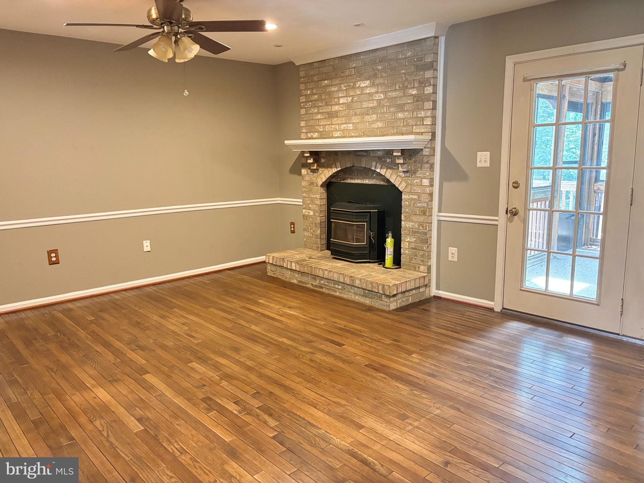 3479 WAINSCOTT PL