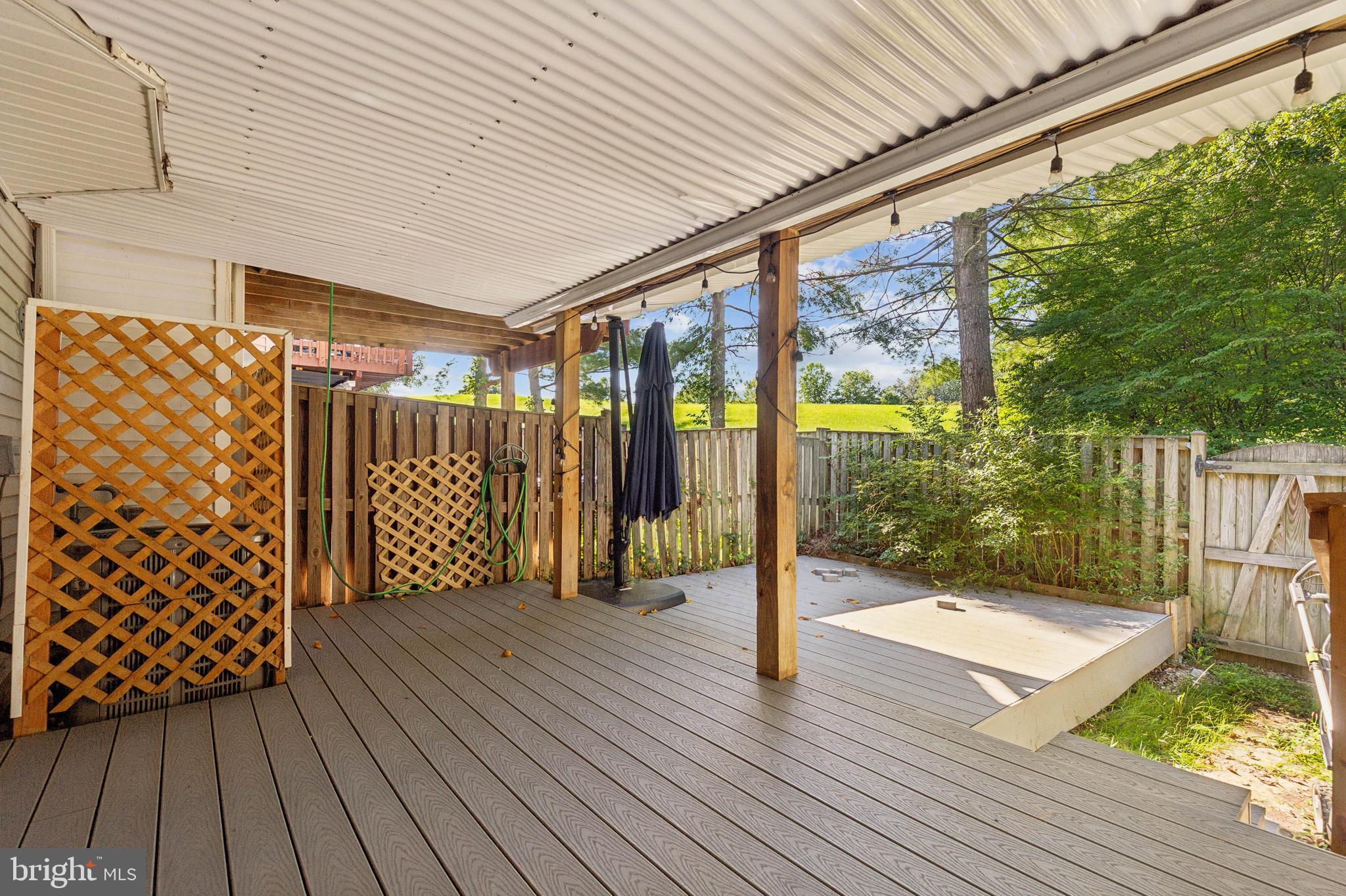 5099 Lands End Ct