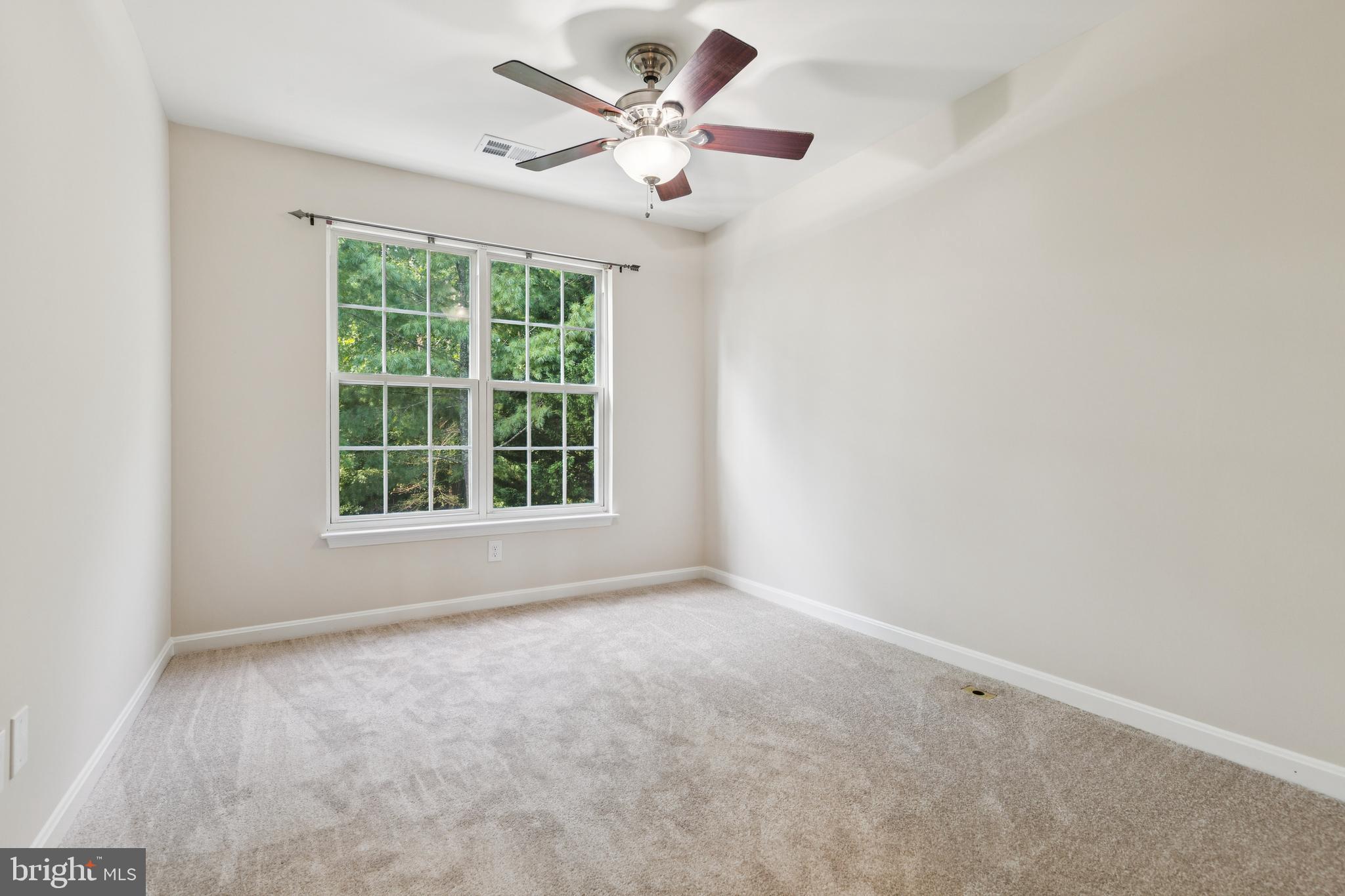 5099 Lands End Ct