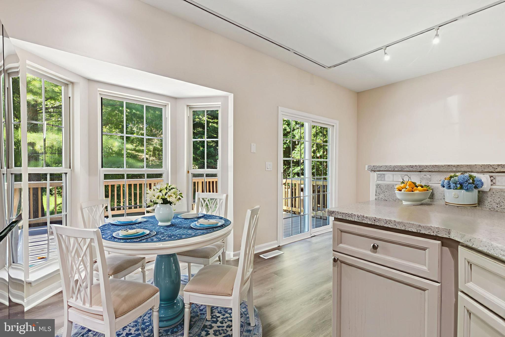 5099 Lands End Ct
