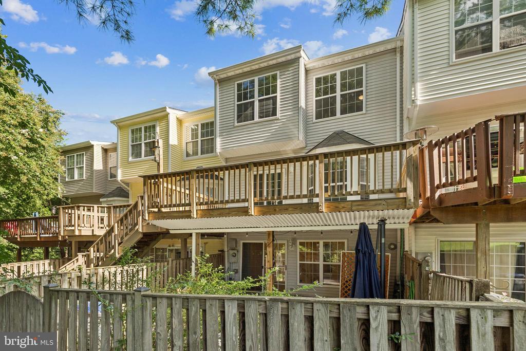 5099 Lands End Ct