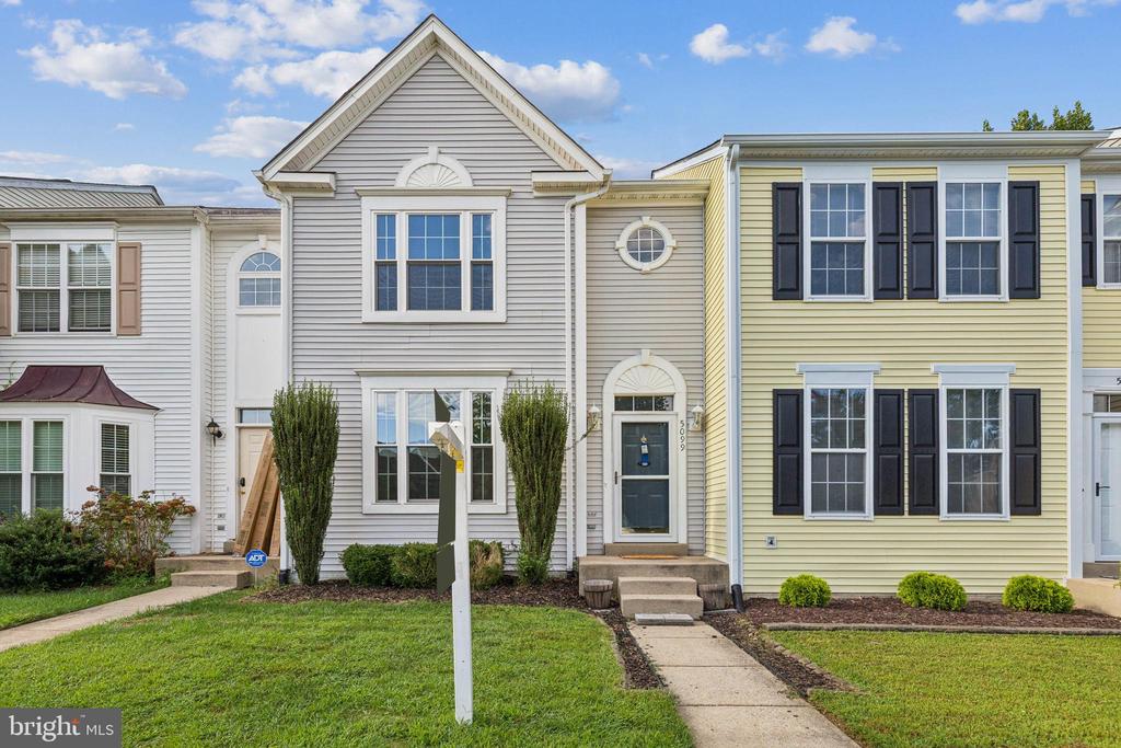 5099 Lands End Ct