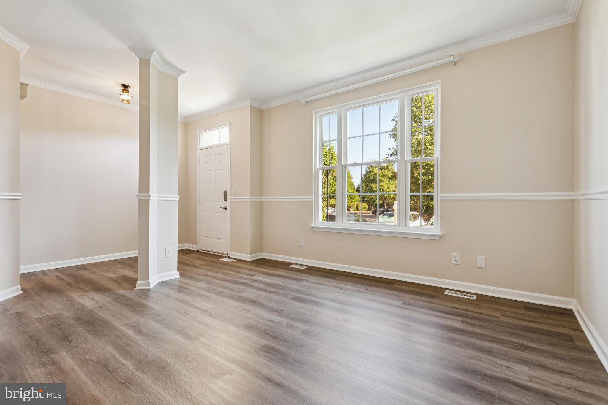 5099 Lands End Ct