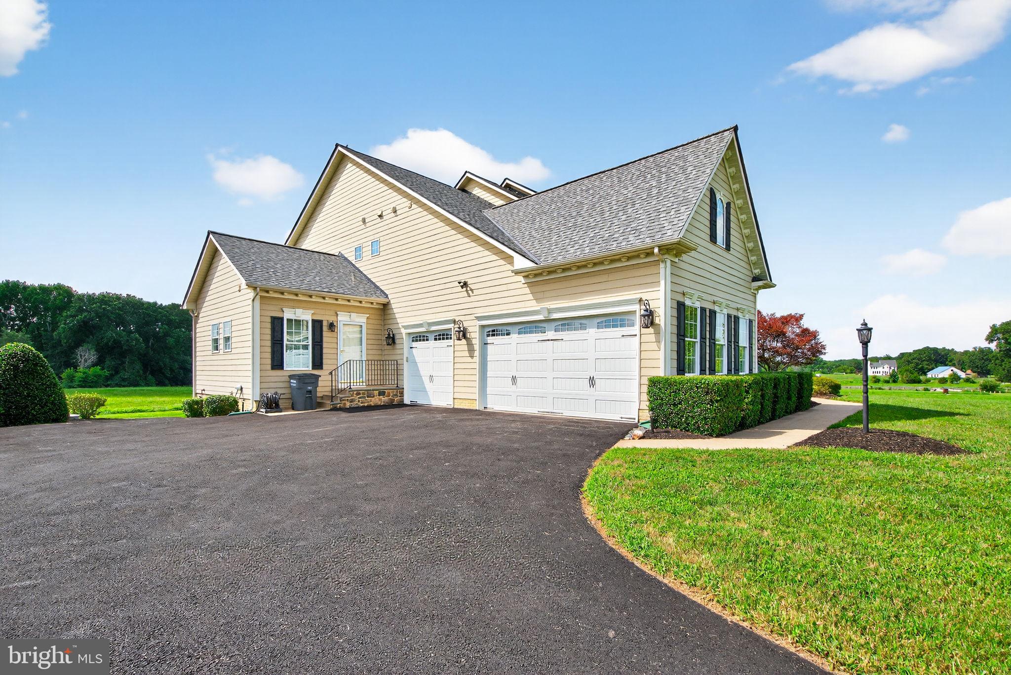 10895 JUSTABOUT FARMS LANE