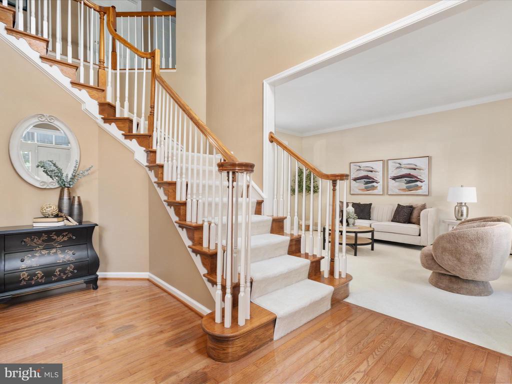 15420 Milton Hall Pl