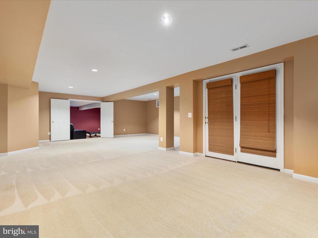 15420 Milton Hall Pl