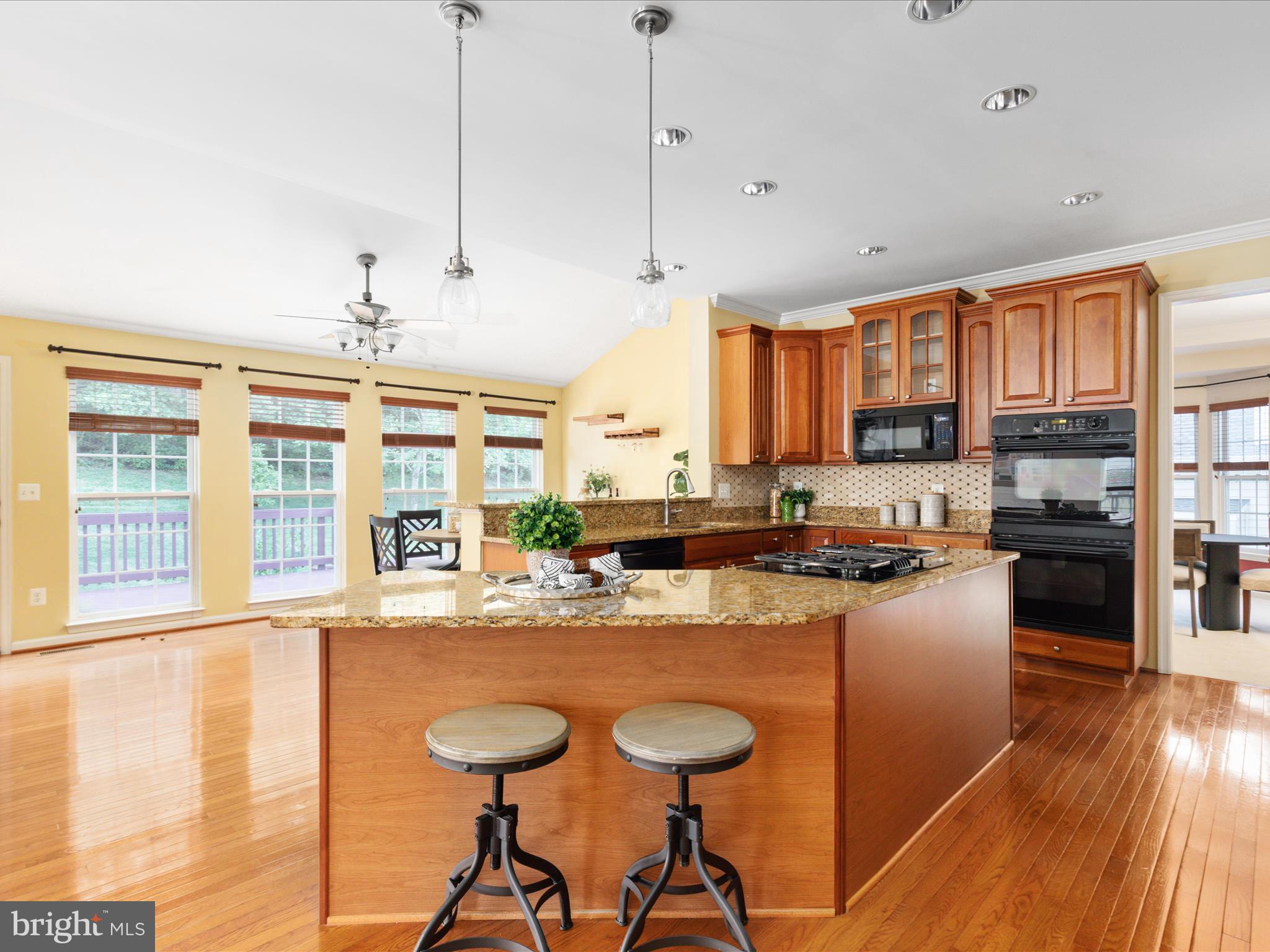 15420 Milton Hall Pl