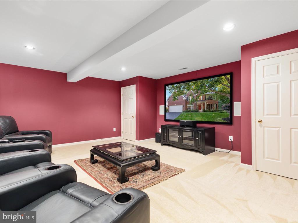 15420 Milton Hall Pl