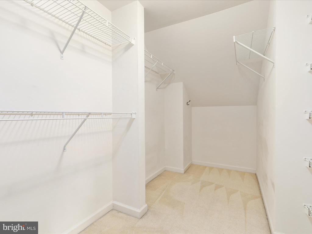 15420 Milton Hall Pl
