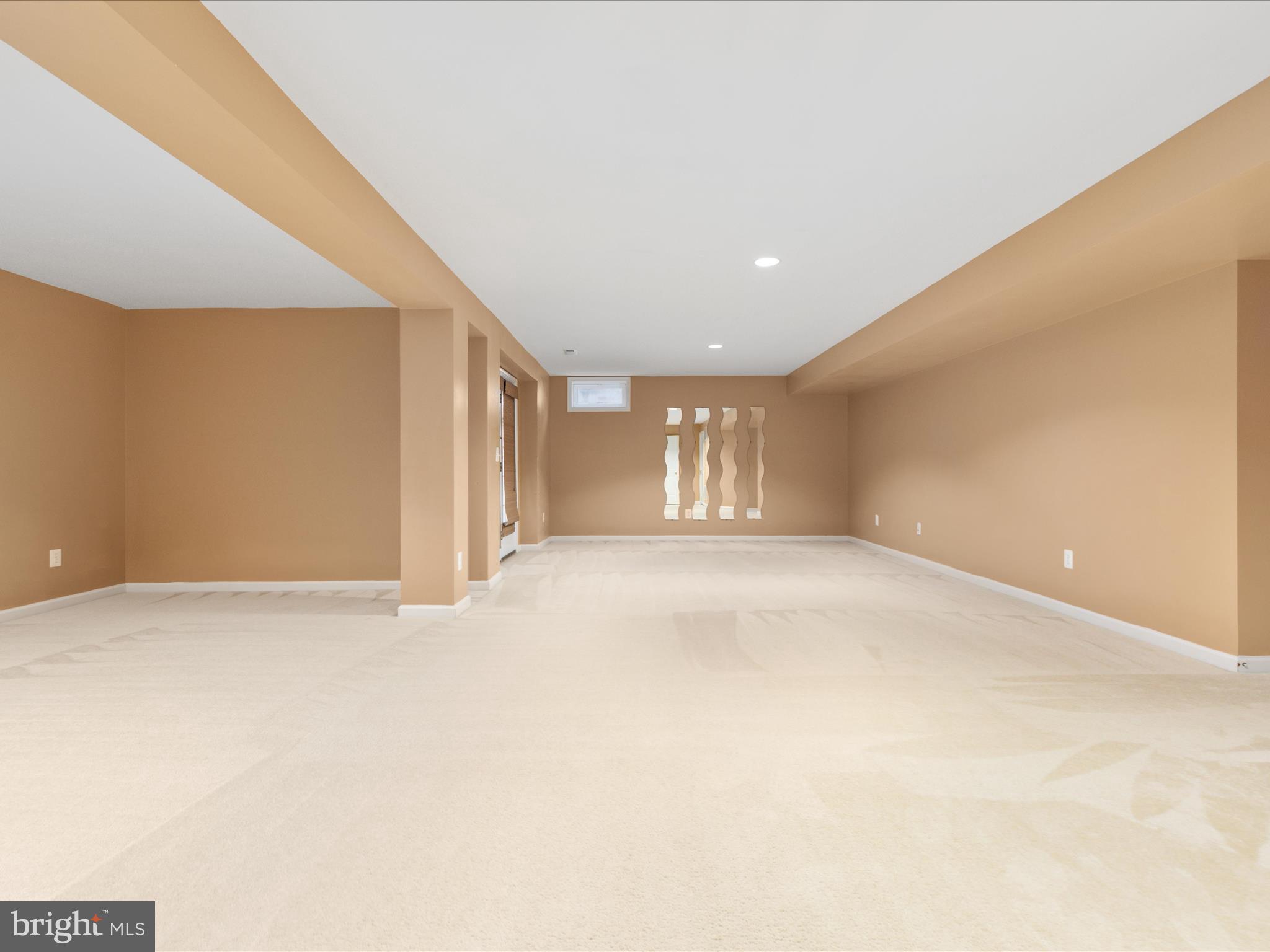 15420 Milton Hall Pl