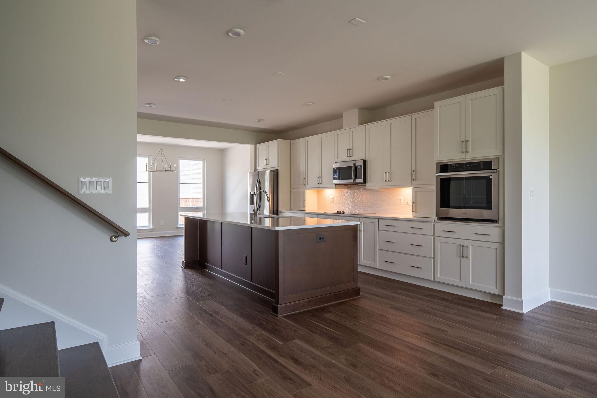 647 Angelfish Way