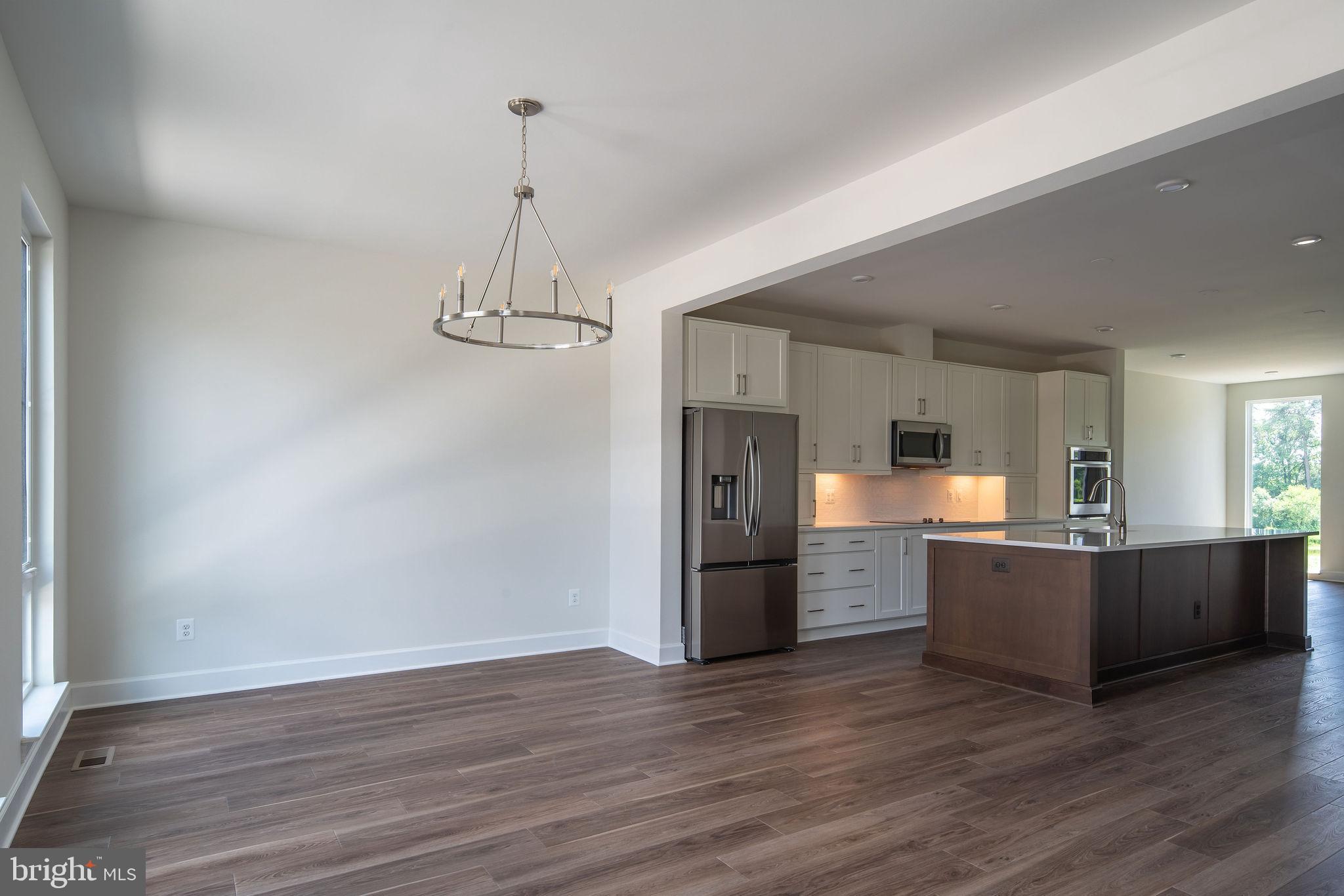 647 Angelfish Way