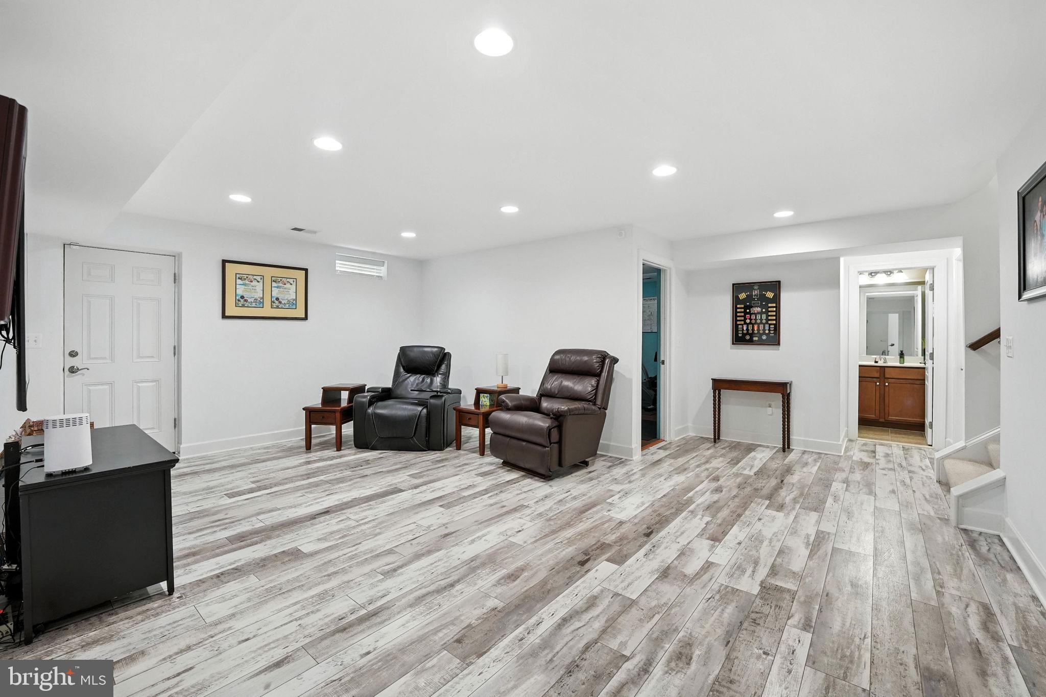 15318 Maribelle Pl