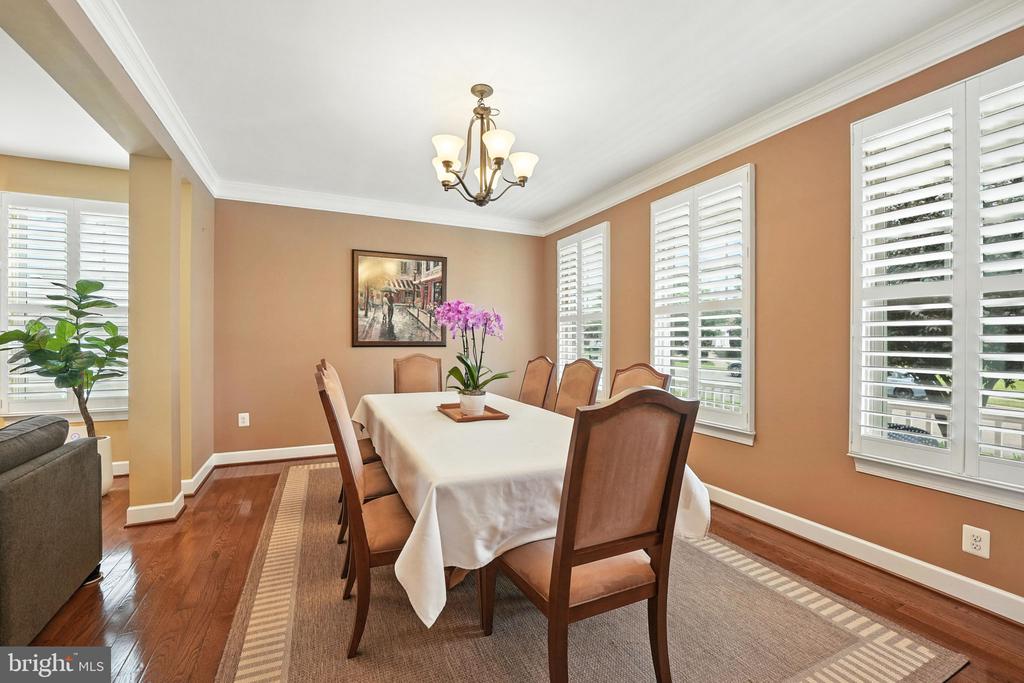 15318 Maribelle Pl