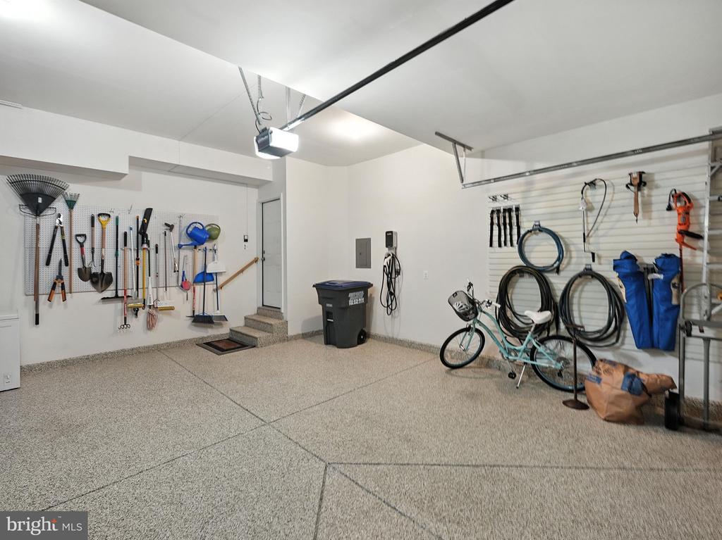 15318 Maribelle Pl