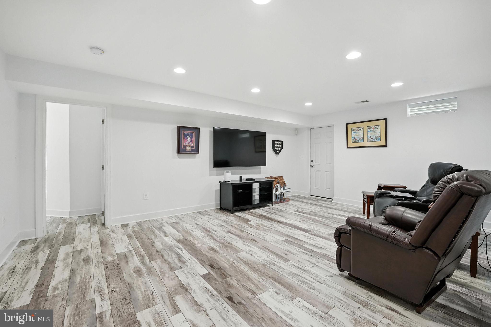 15318 Maribelle Pl