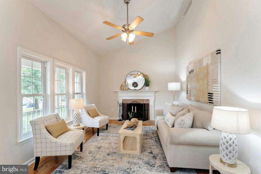 8005 Rocky Rd