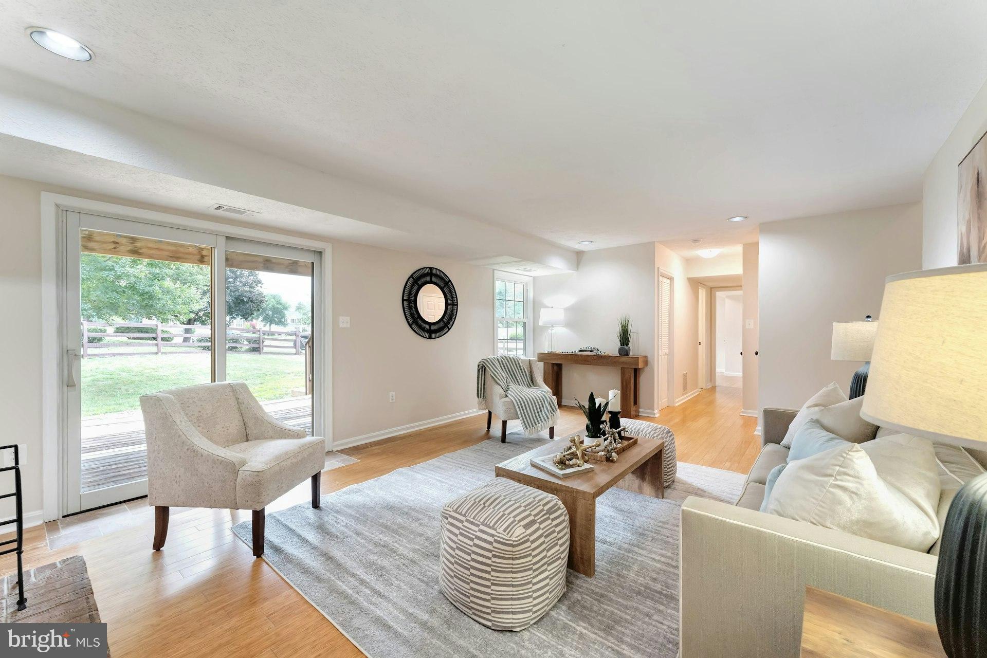 8005 Rocky Rd