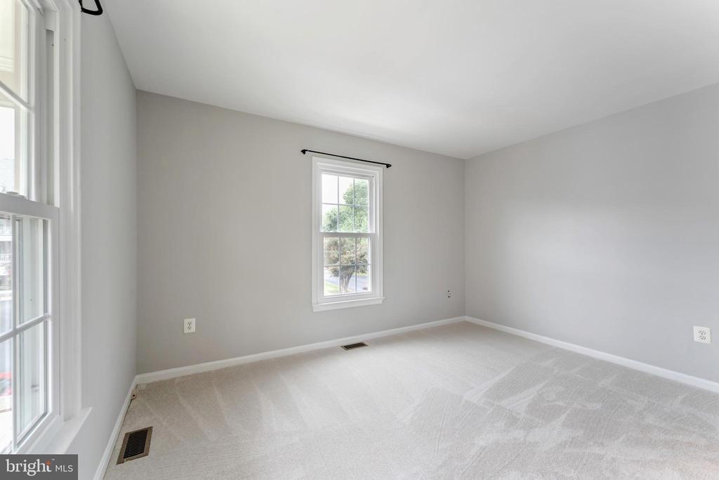 12805 Mill Brook Ct