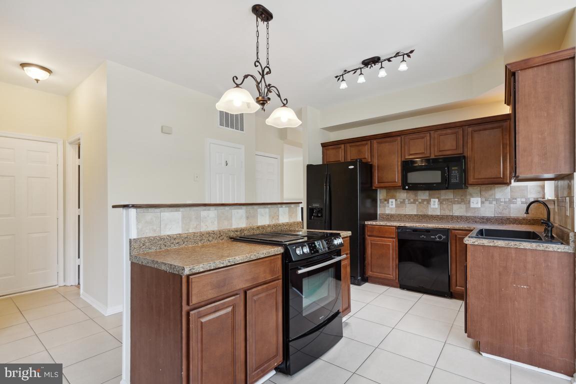 6178 OAKLAWN LN