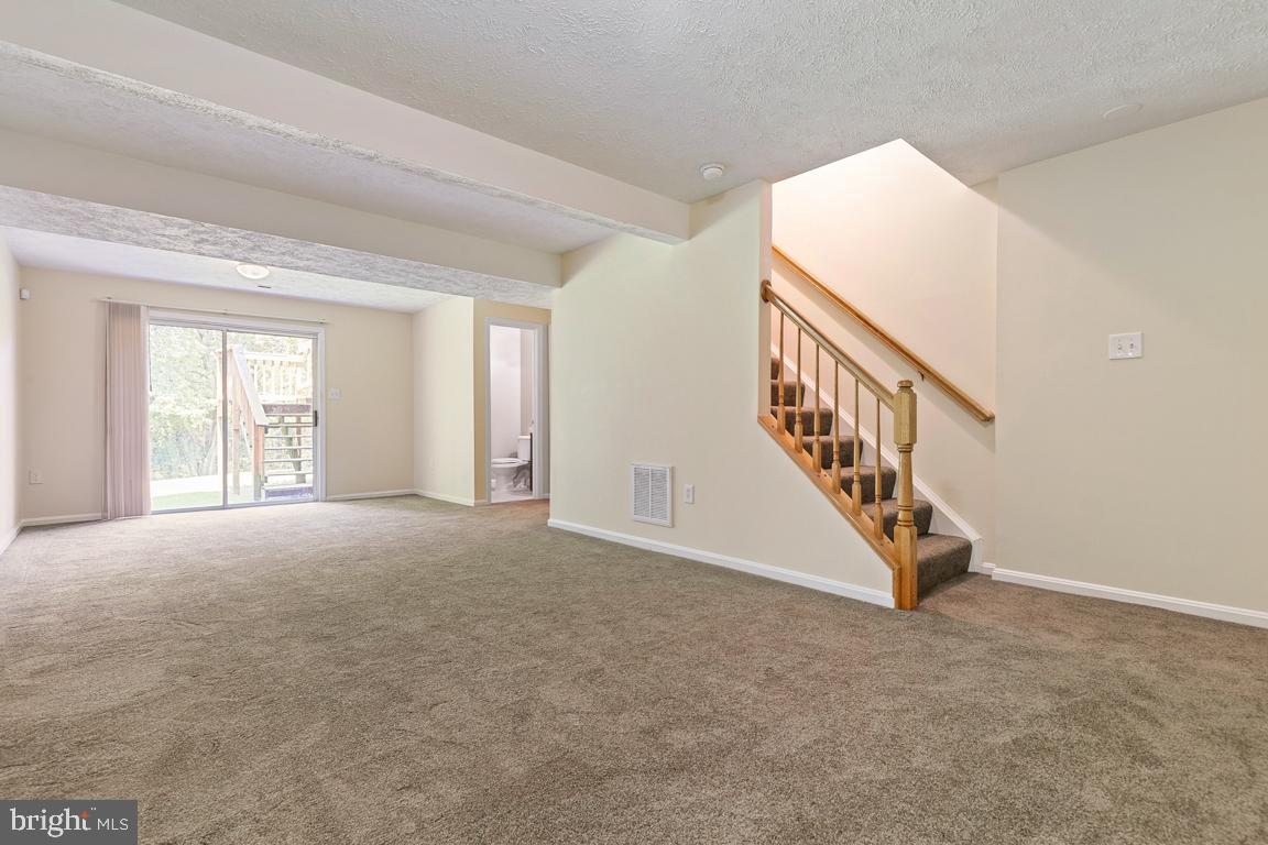 6178 OAKLAWN LN