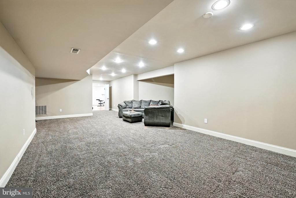 5593 Tucson Ct