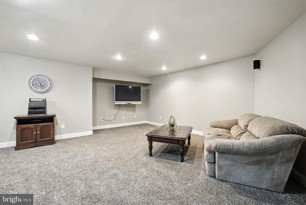 5593 Tucson Ct