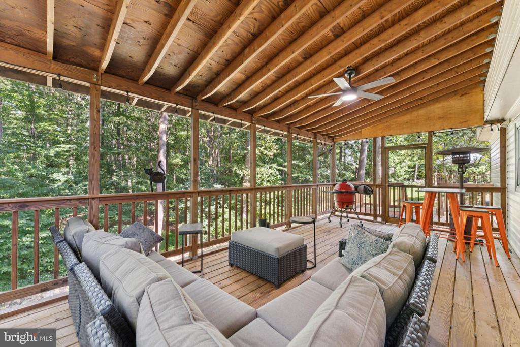 2938 FOX TAIL COURT