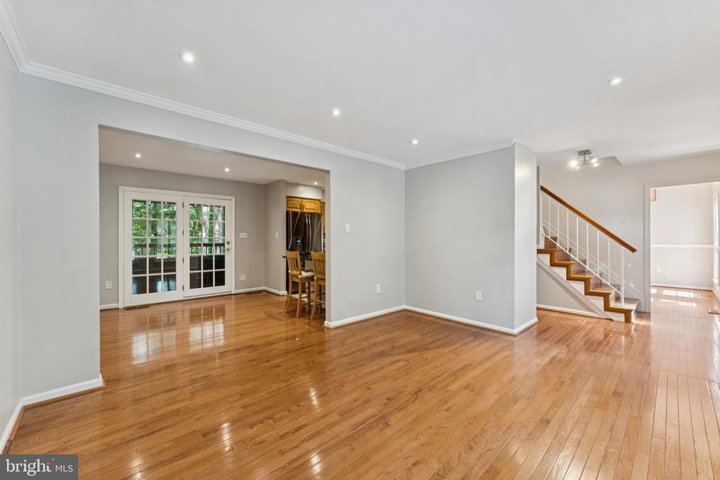2938 FOX TAIL COURT