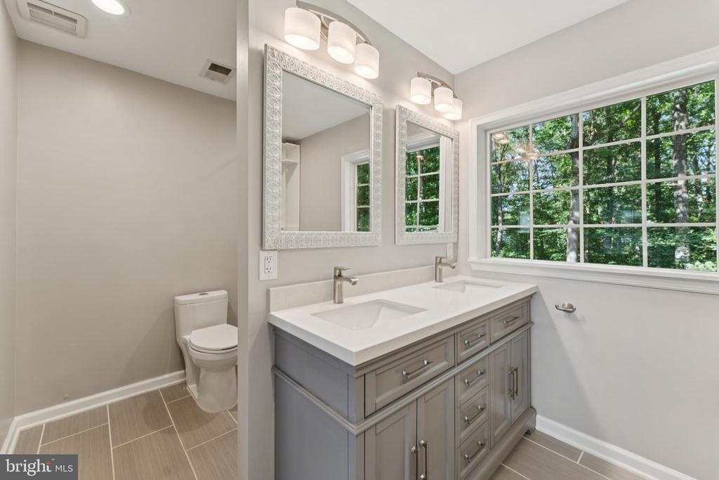 2938 FOX TAIL COURT