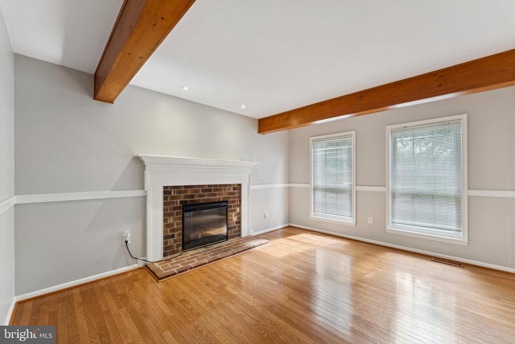 2938 FOX TAIL COURT