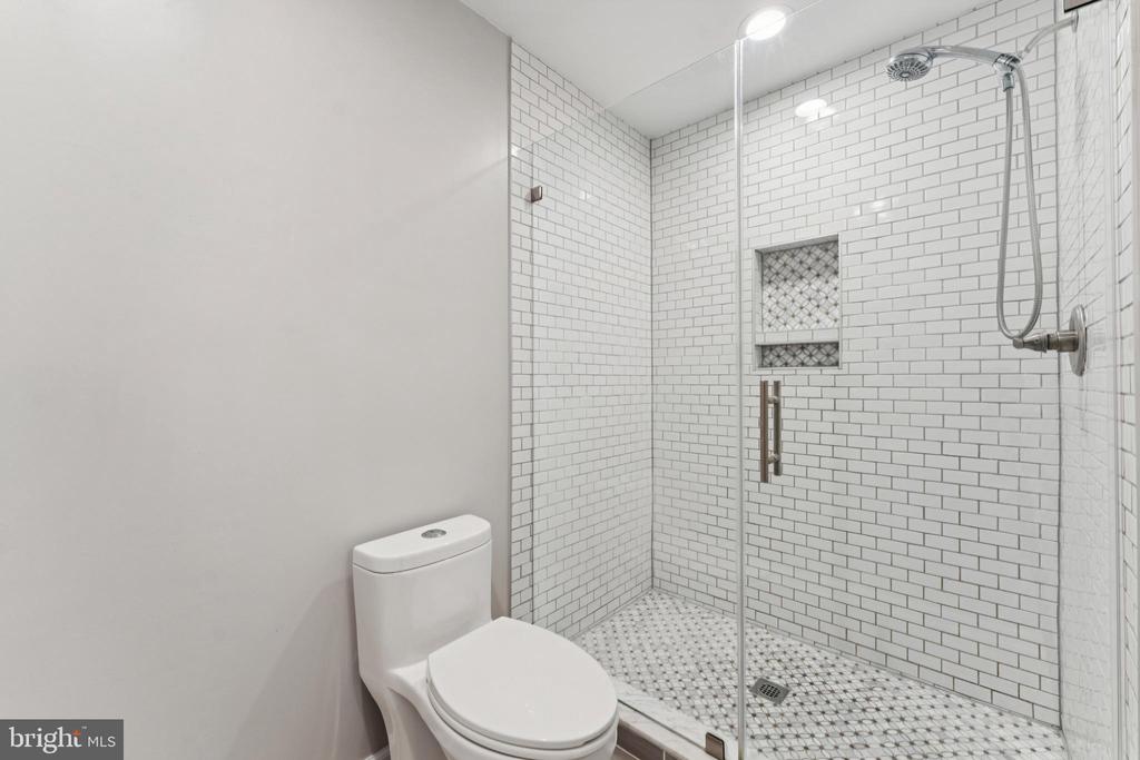 2938 FOX TAIL COURT