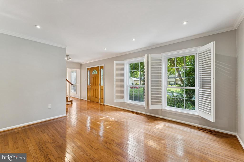 2938 FOX TAIL COURT